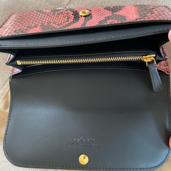 Burberry continental wallet - Picture 6 of 11